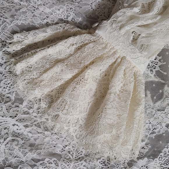 House of CB London Sheer Lace Blouse NWOT - Picture 9 of 10